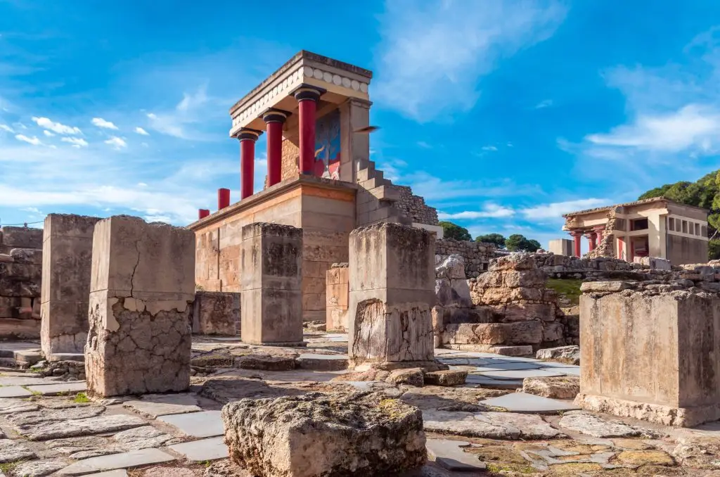 Private Access to Knossos Before Opening